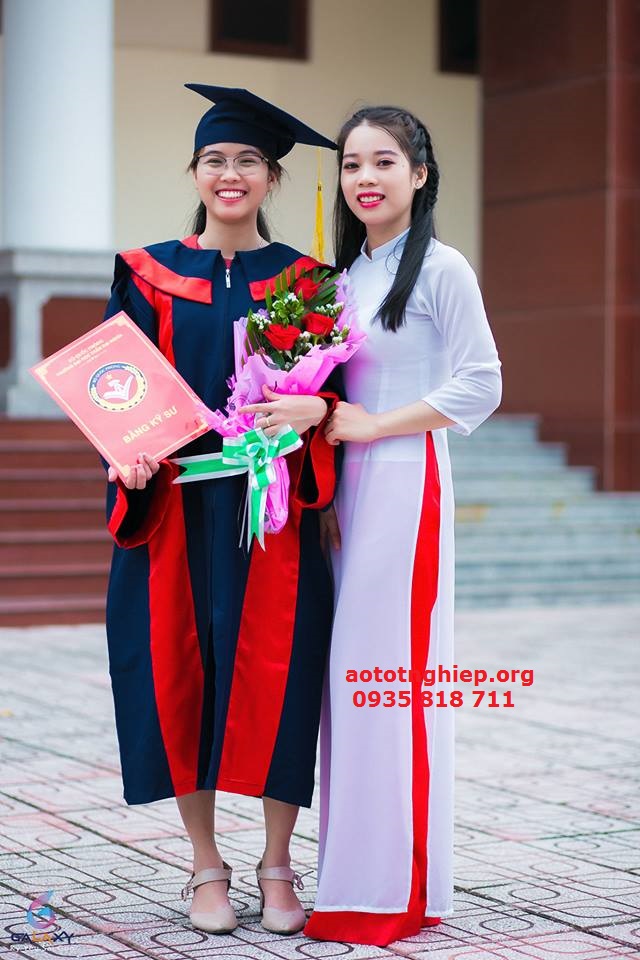 Aó tốt nghiệp cử nhân Bình Dương